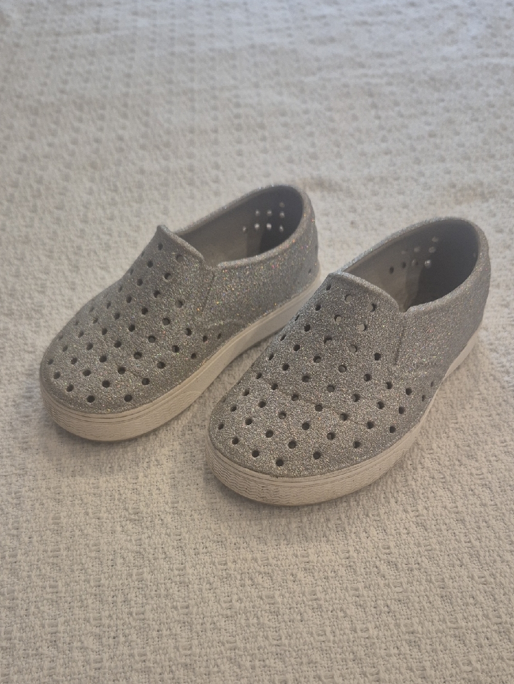 Native Grey Glitter Kids Shoes Size C8